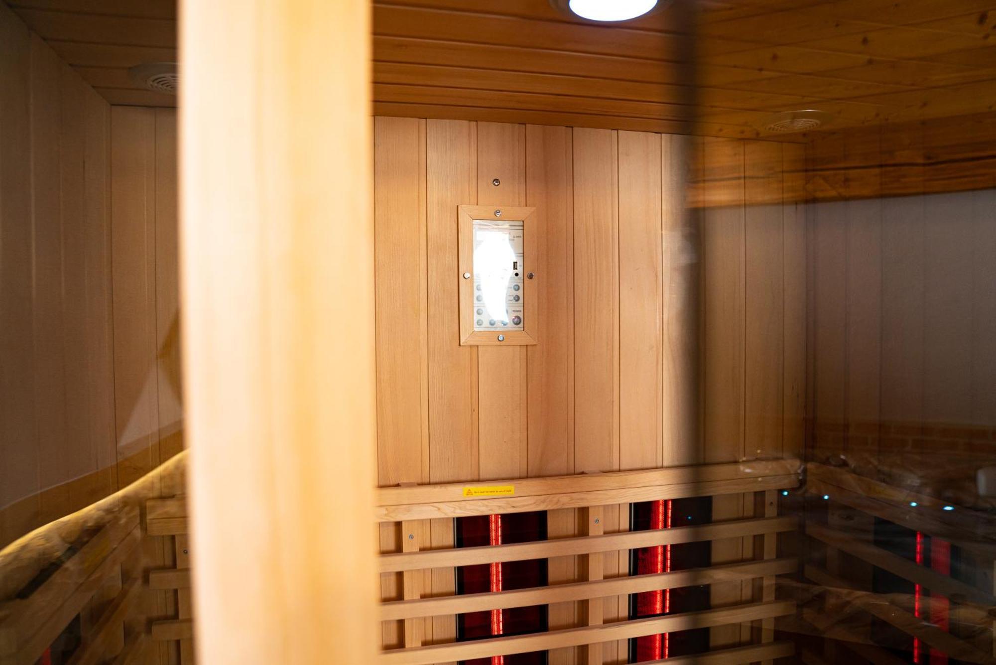 Guesthouse Mocivnik Okroglice ภายนอก รูปภาพ